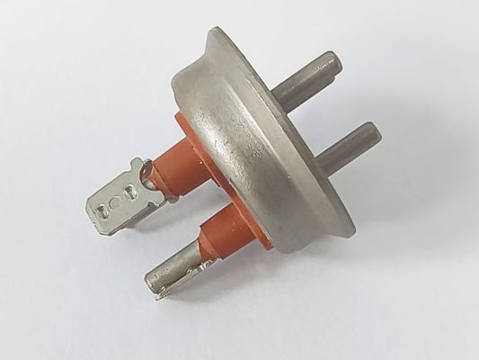 4J28 Terminais de compressores de frigorífico com tensão de circulação ou de manuseio 200V-400V com corrente nominal 20A-30A