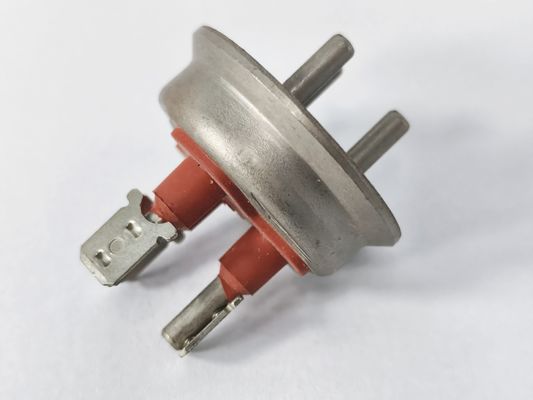 4J28 Terminais de compressores de frigorífico com tensão de circulação ou de manuseio 200V-400V com corrente nominal 20A-30A