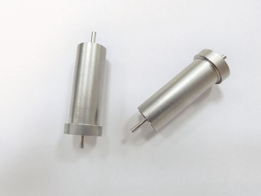 Conectores herméticos de retorno de níquel sem eléctro para sistemas de vácuo de microondas