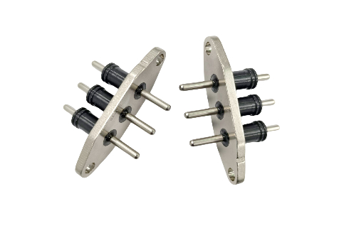 Conector Hermético para Veículo Elétrico com Corrente Máxima de Trabalho de 30A, com Materiais SUH446 e Pino de Cobre