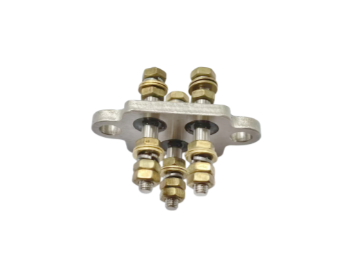 Placa terminal de conexão de latão Nut M4 com material de placa C45, proporcionando resistência mecânica superior e desempenho elétrico